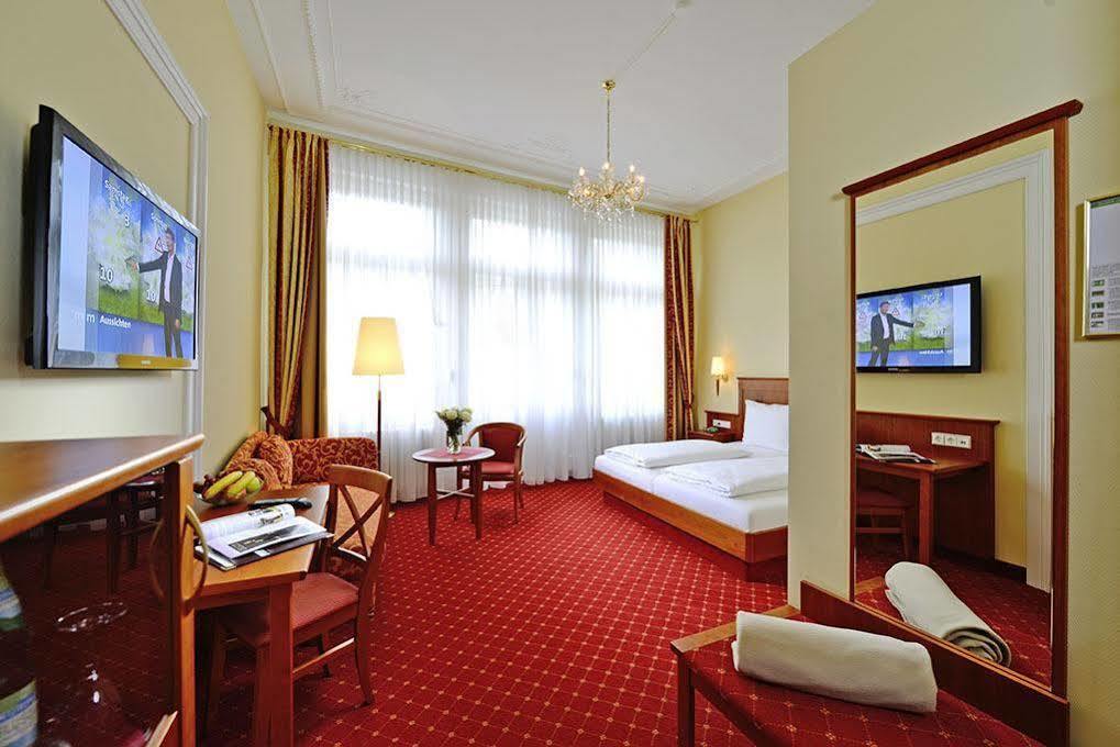 Hotel Schweizer Hof Baden-Baden Esterno foto